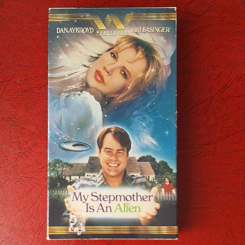 My Stepmother Is An Alien DVD